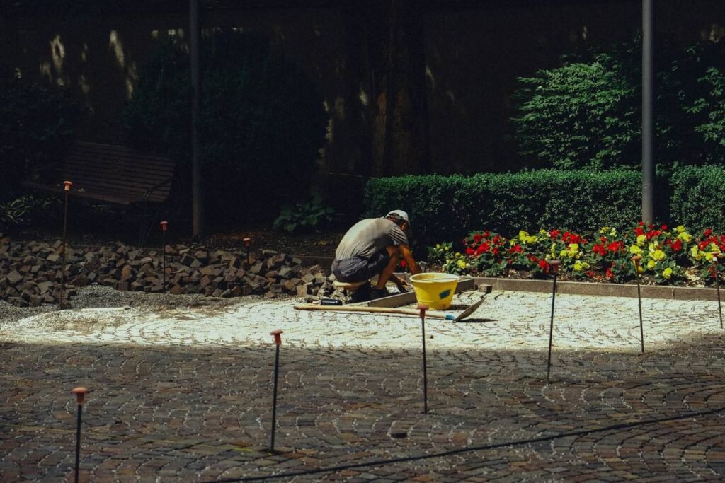 How to Put in Landscape Edging: A No-Nonsense Guide From a Yard Obsessive